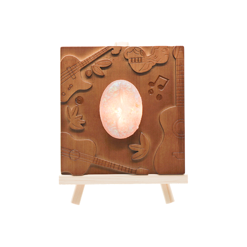 Dunkelbrauner Baumstammboden, Musikrelief, Holzkunst, Lampenholzreim