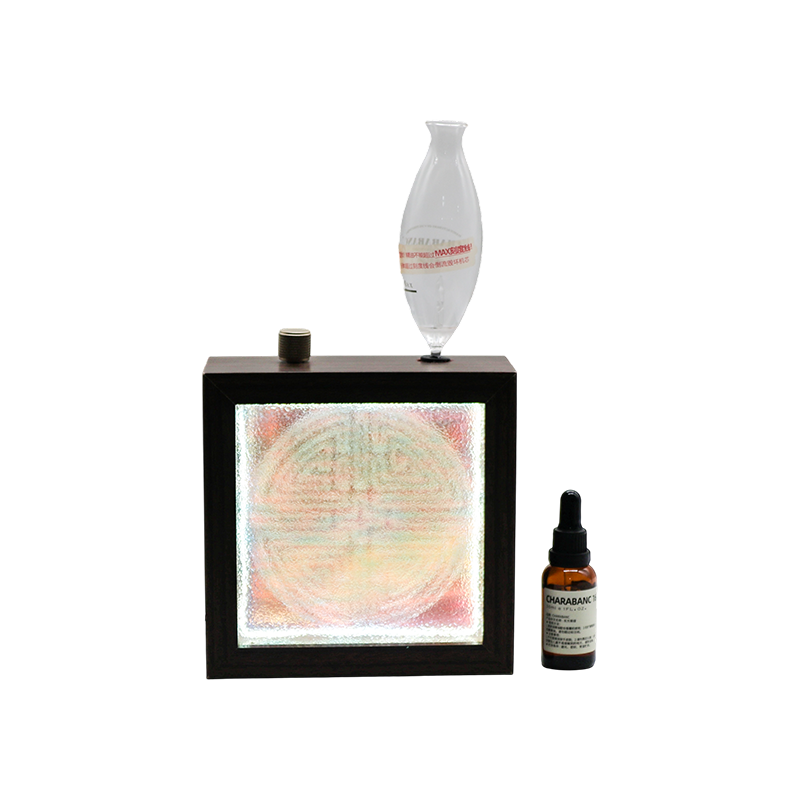 Dunkle Massivholzrahmenoberseite, Flasche mit ätherischen Ölen, Langlebigkeitsmuster, Aromatherapielampe – Langlebigkeitsmuster